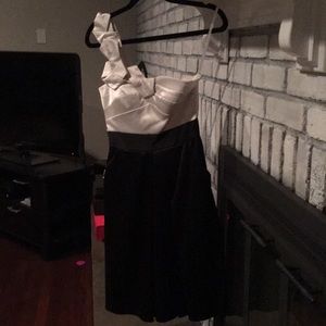 Max and Cleo dress. Satin w pockets!